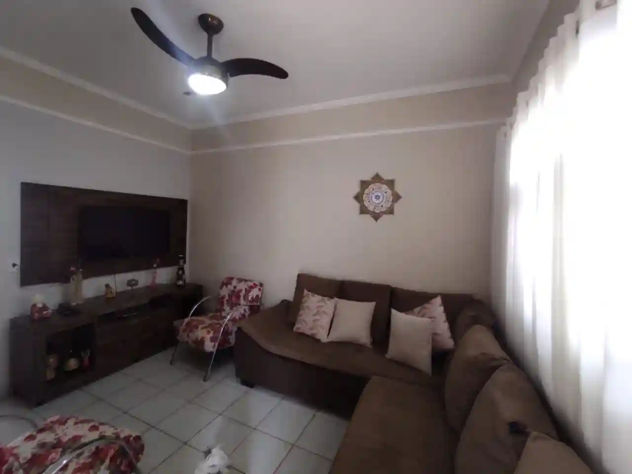 Casa com 2 quartos à venda, 175m² — foto 2 de 13