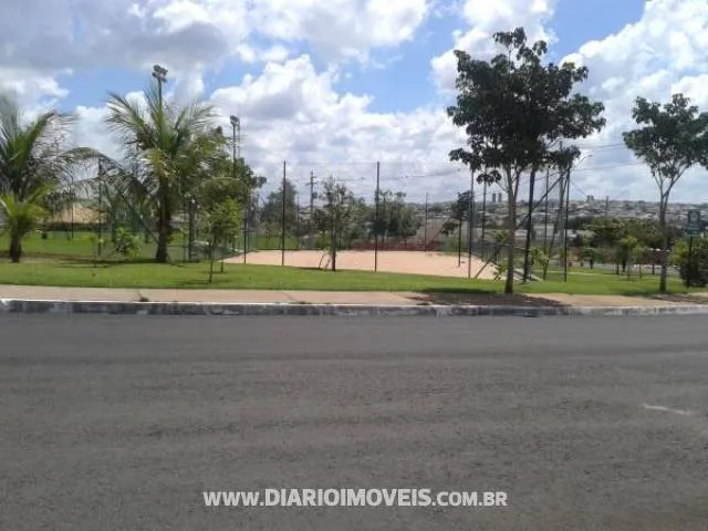 Terreno / Lote / Condomínio à venda — foto 1 de 5
