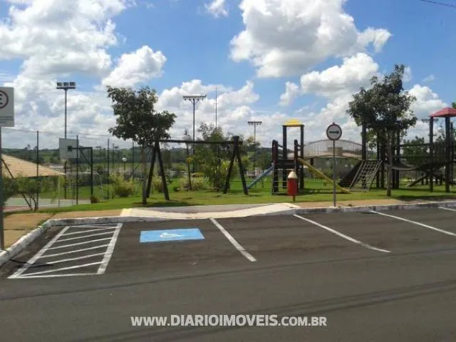 Terreno / Lote / Condomínio à venda — foto 3 de 5