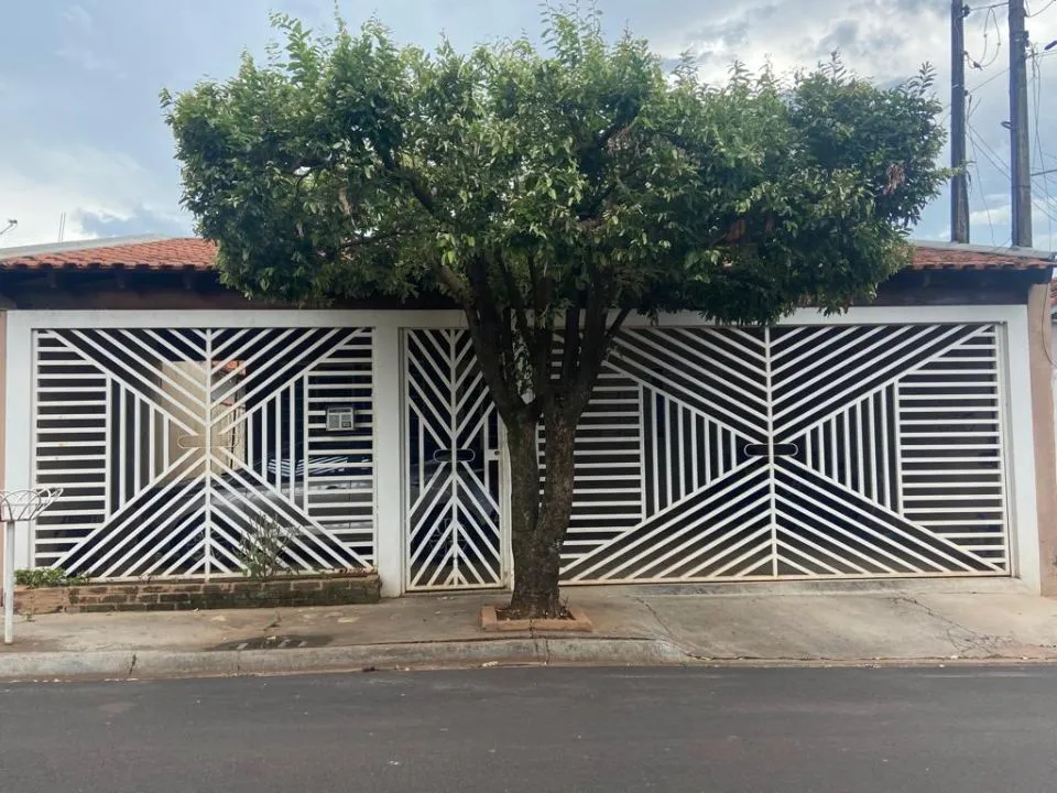 Casa à venda — foto 1 de 9