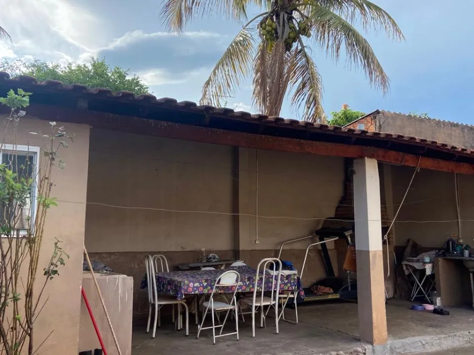 Casa à venda — foto 3 de 9