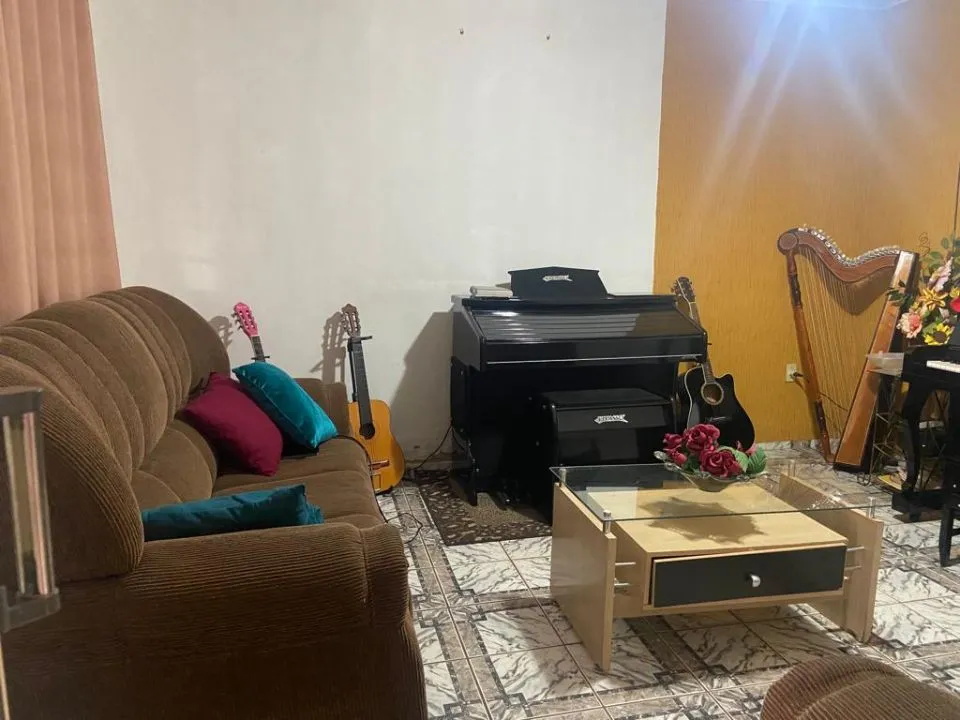 Casa à venda — foto 8 de 9