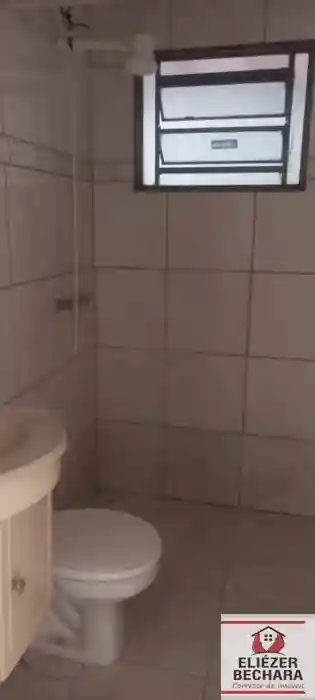 Casa com 2 quartos à venda, 80m² — foto 8 de 8