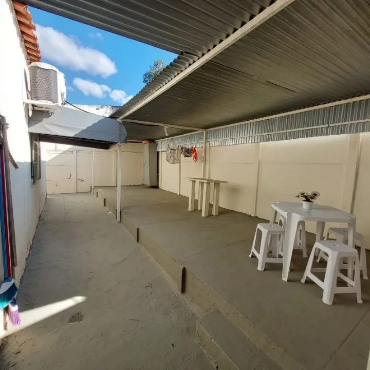 Casa à venda — foto 2 de 7