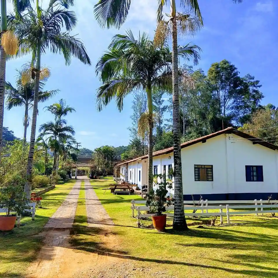 Casa com 3 quartos à venda, 1m² — foto 2 de 3