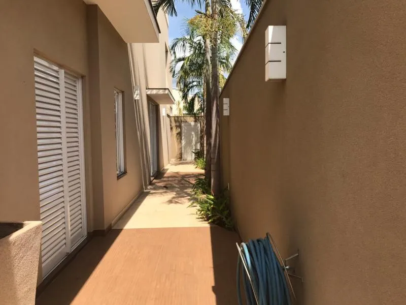 Casa de Condomínio à venda — foto 2 de 4
