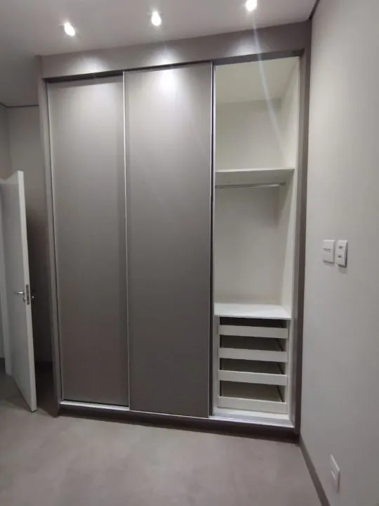 Casa de Condomínio com 3 quartos à venda, 253m² — foto 6 de 9
