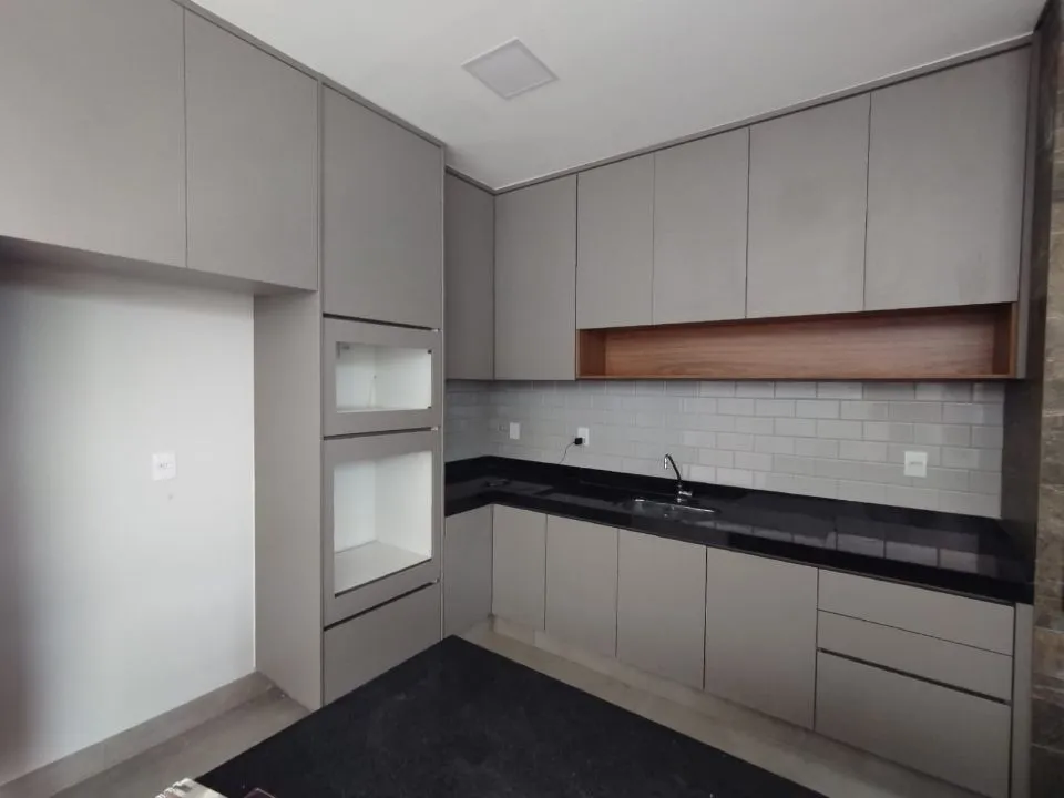 Casa de Condomínio com 3 quartos à venda, 253m² — foto 7 de 9