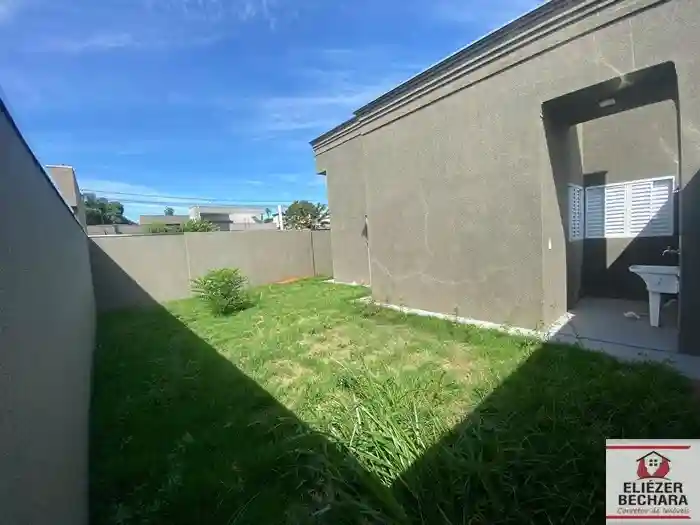 Casa com 3 quartos à venda, 100m² — foto 2 de 14