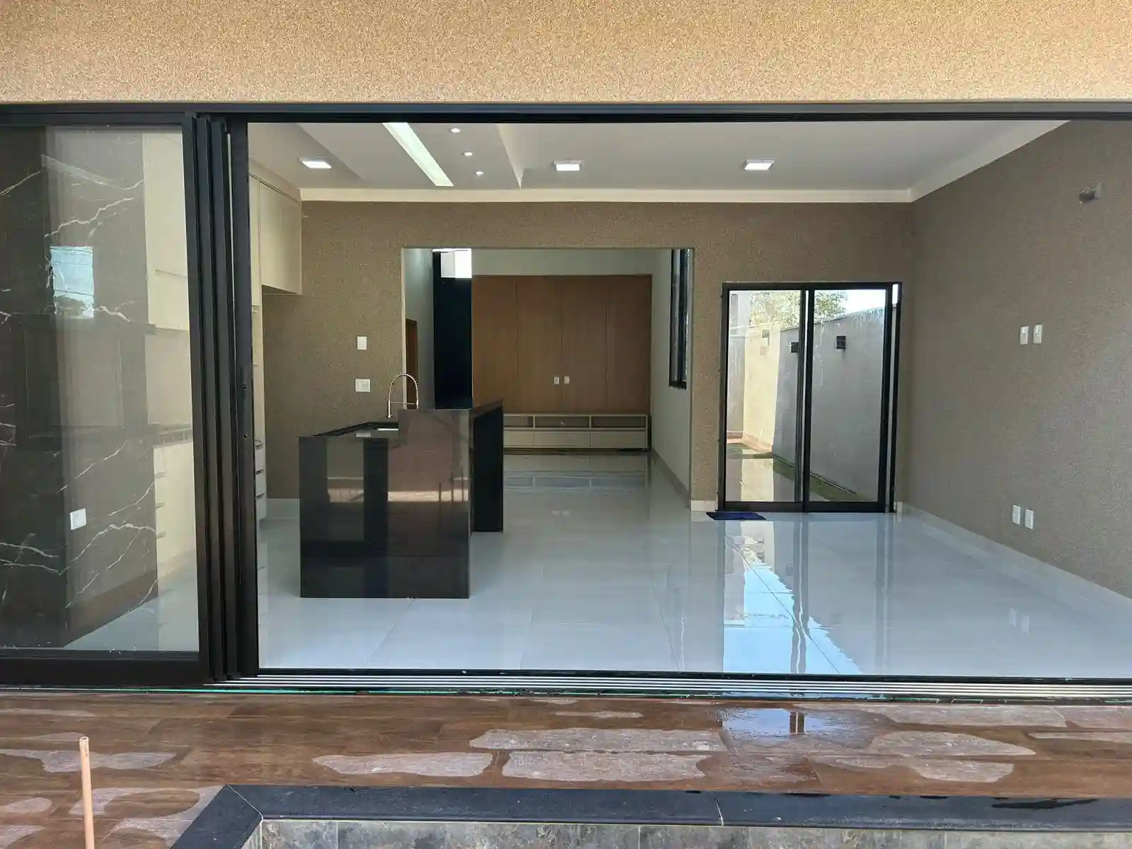 Casa de Condomínio com 3 quartos à venda, 275m² — foto 3 de 21
