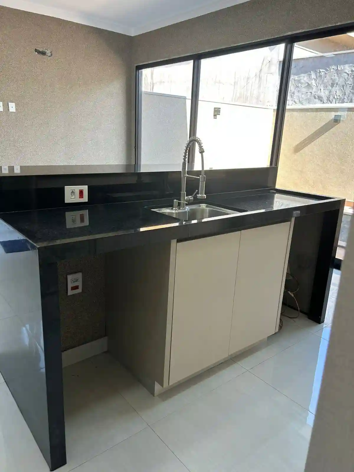 Casa de Condomínio com 3 quartos à venda, 275m² — foto 13 de 21
