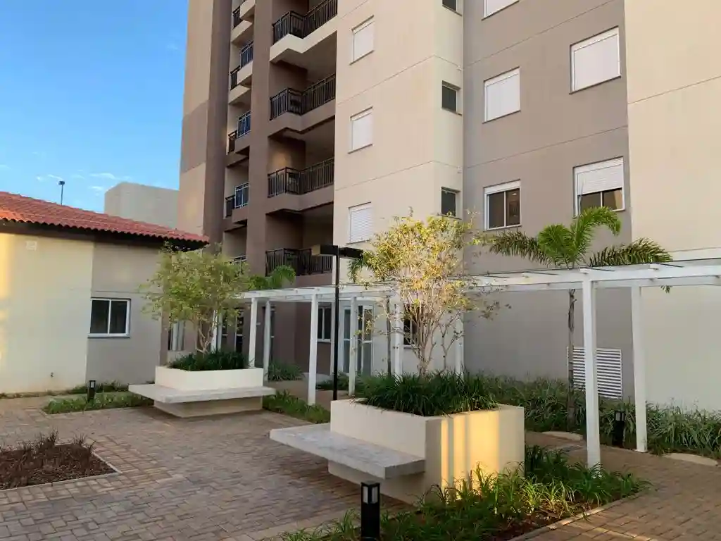 Apartamento com 2 quartos à venda, 65m² — foto 2 de 8