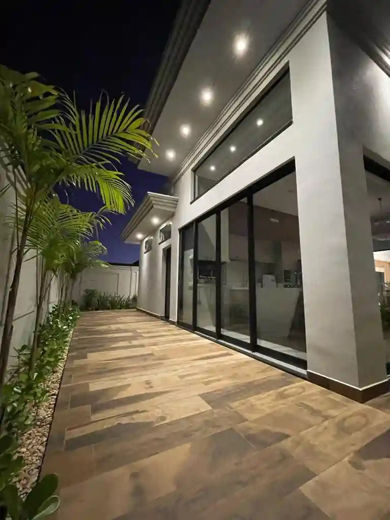 Casa à venda — foto 8 de 11