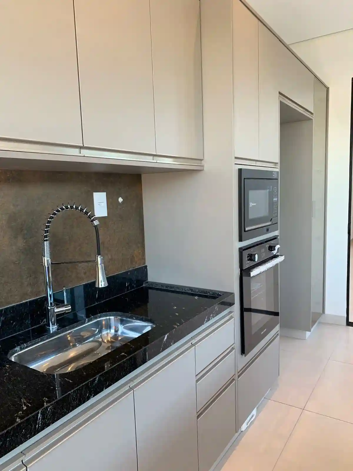Casa de Condomínio com 3 quartos à venda, 377m² — foto 17 de 38