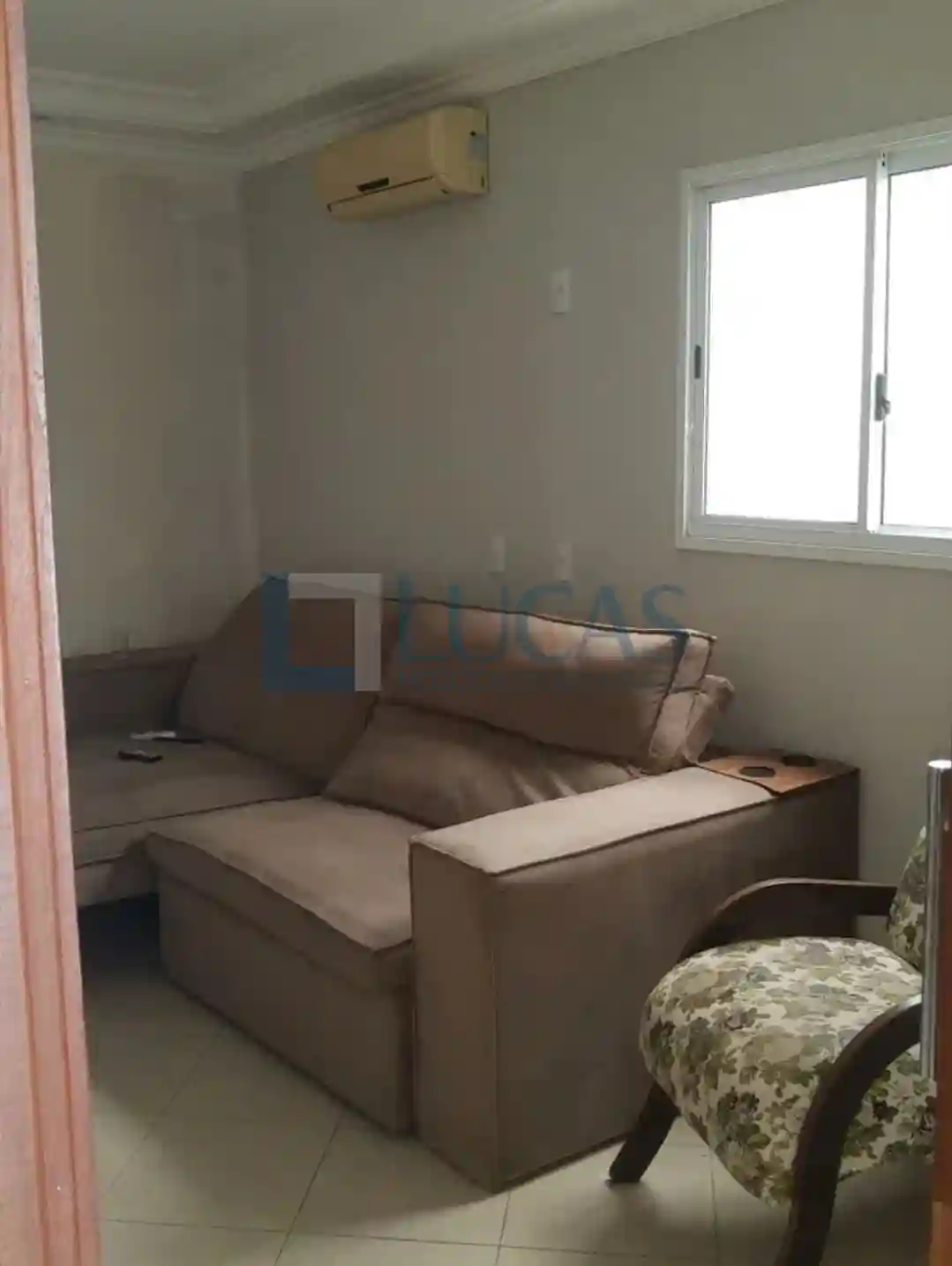 Casa de Condomínio com 3 quartos à venda, 120m² — foto 1 de 9