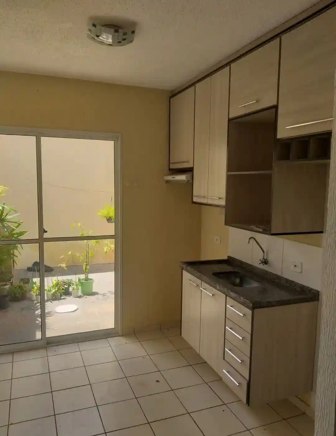 Casa de Condomínio com 2 quartos à venda, 65m² — foto 1 de 28