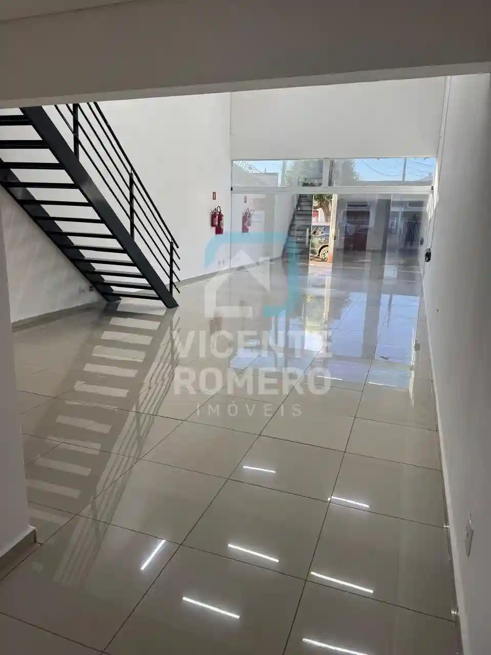 Loja / Salão / Ponto Comercial  para aluguel, 100m² — foto 2 de 13
