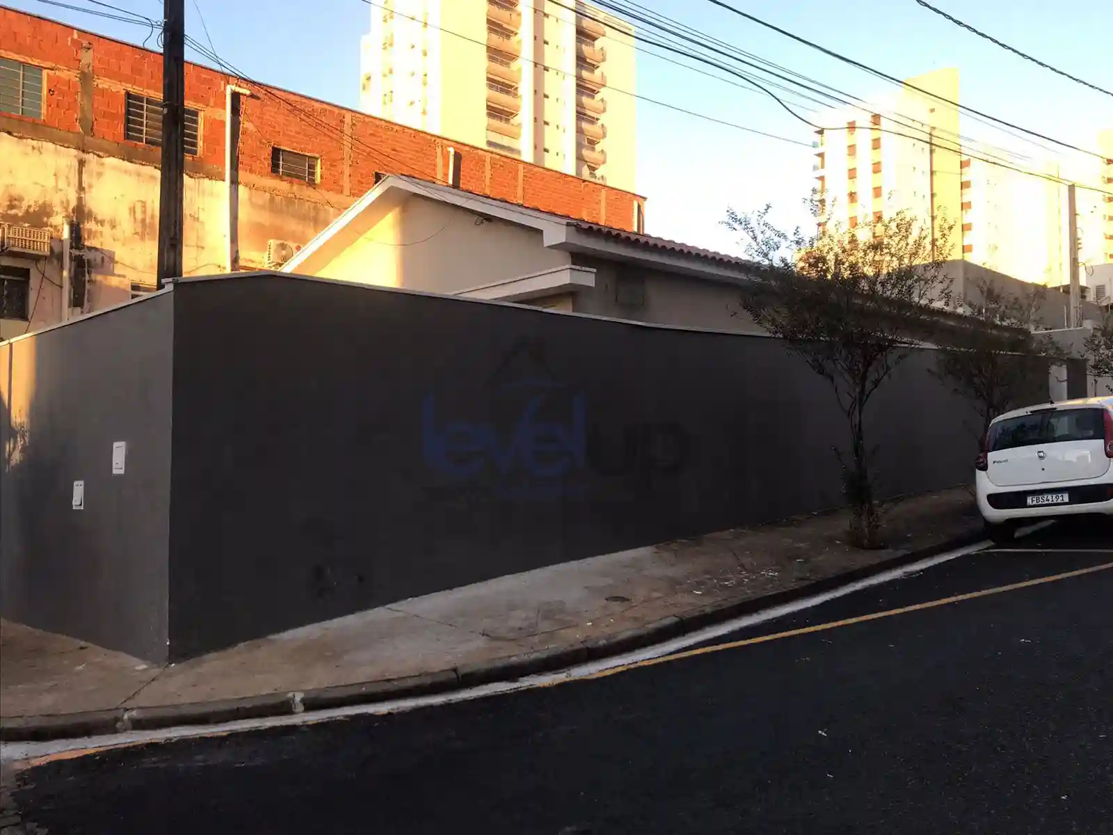 Casa Comercial com 3 quartos à venda, 130m² — foto 2 de 22