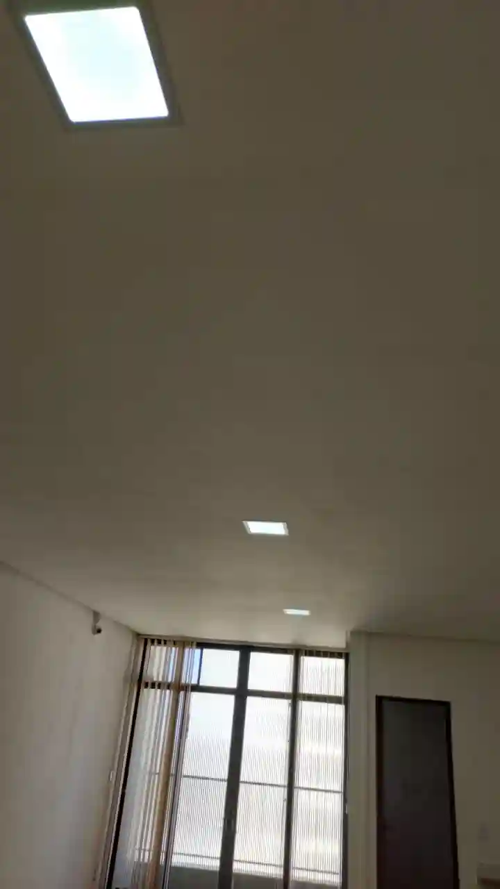 Conjunto Comercial / Sala  à venda, 42m² — foto 2 de 5