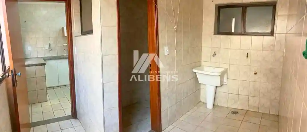 Apartamento com 3 quartos à venda, 108m² — foto 4 de 9