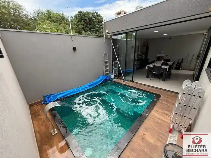 Casa com 3 quartos à venda, 125m² — foto 1 de 26