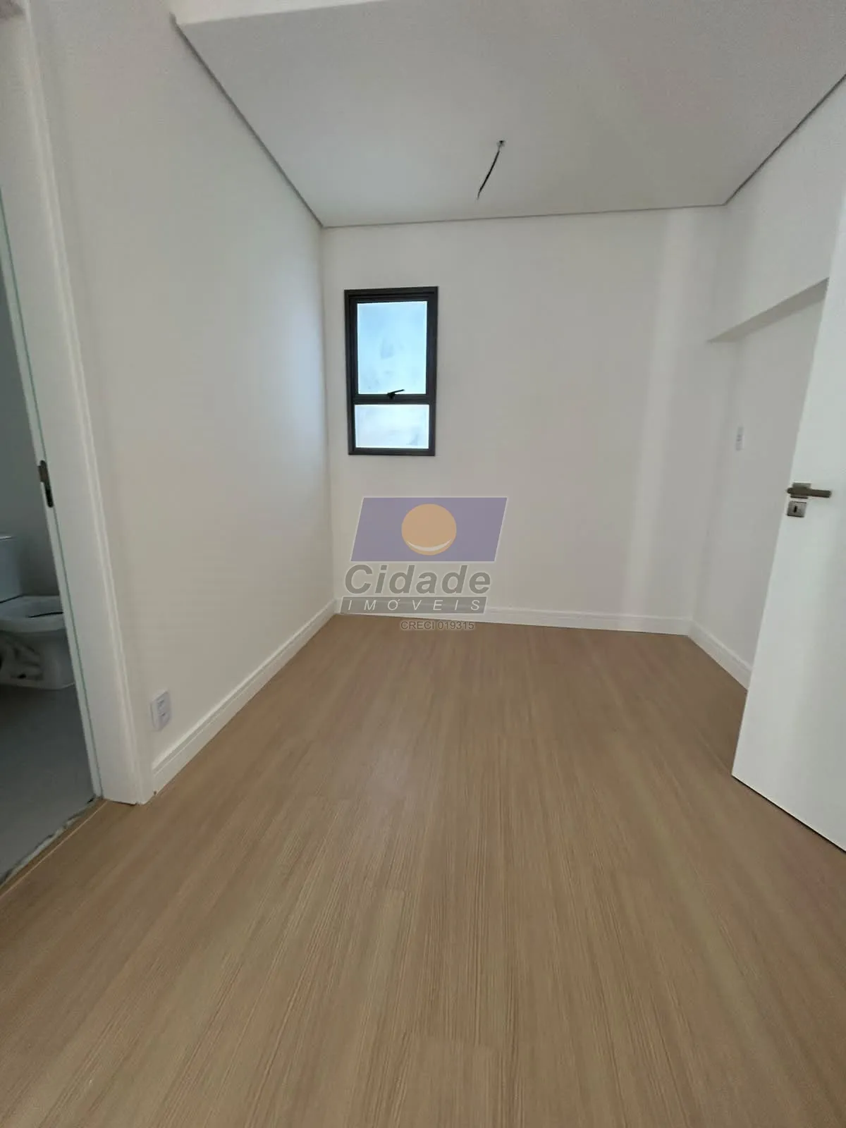 Apartamento com 3 quartos à venda, 108m² — foto 3 de 10