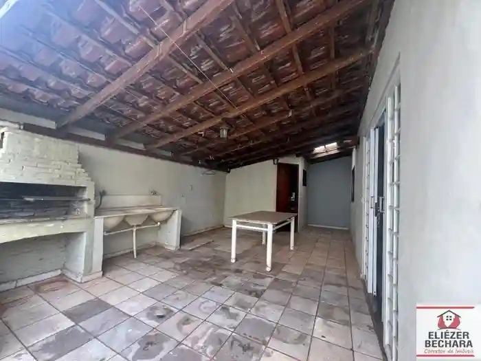 Casa com 3 quartos à venda, 155m² — foto 9 de 12