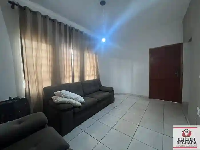 Casa com 3 quartos à venda, 155m² — foto 1 de 12