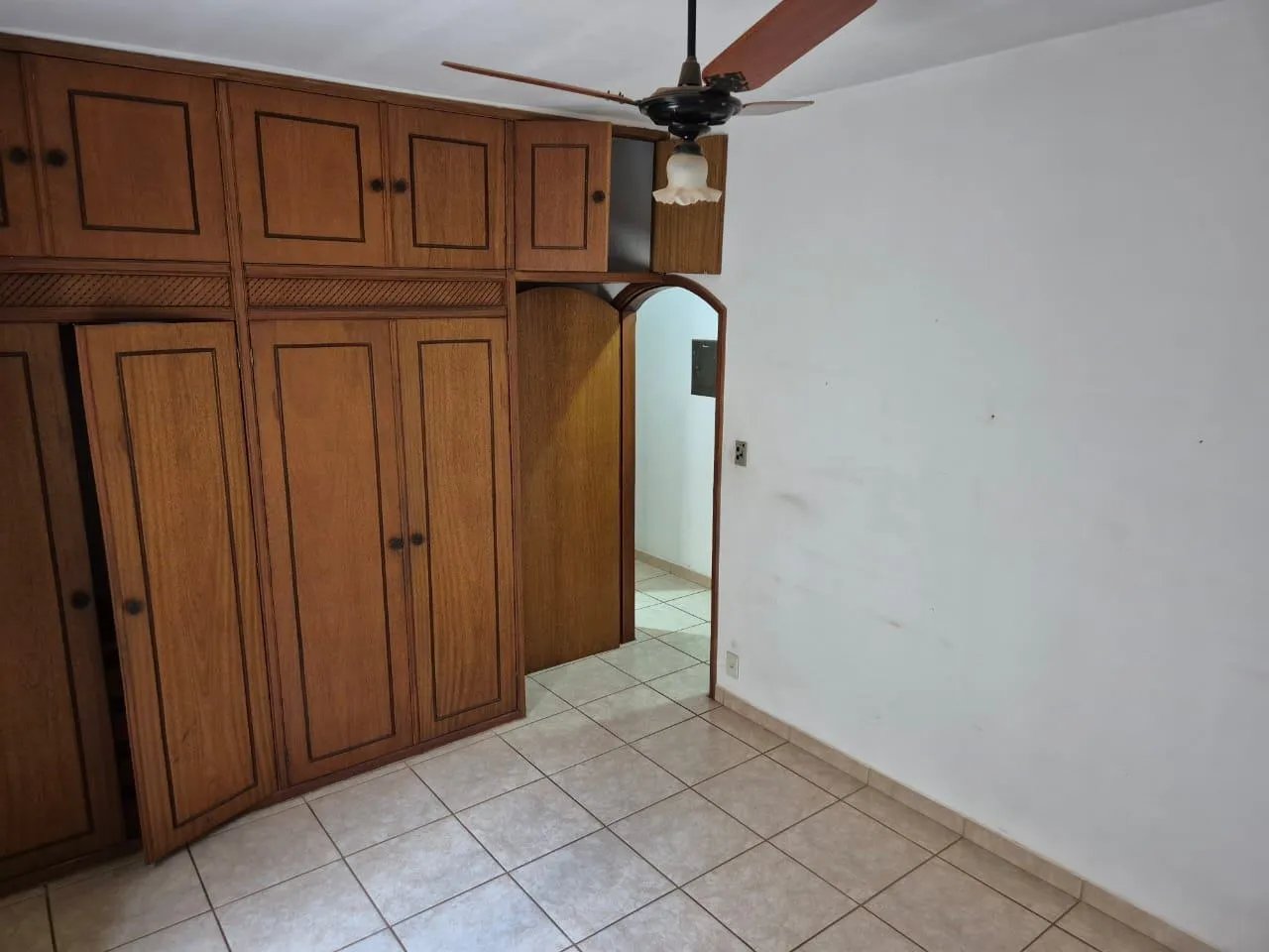 Casa com 3 quartos à venda, 360m² — foto 16 de 17