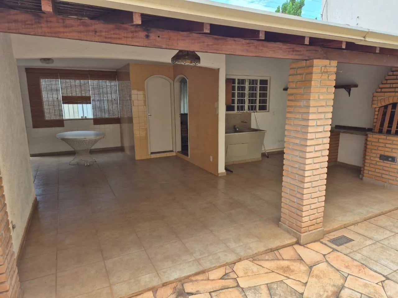 Casa com 3 quartos à venda, 360m² — foto 7 de 17