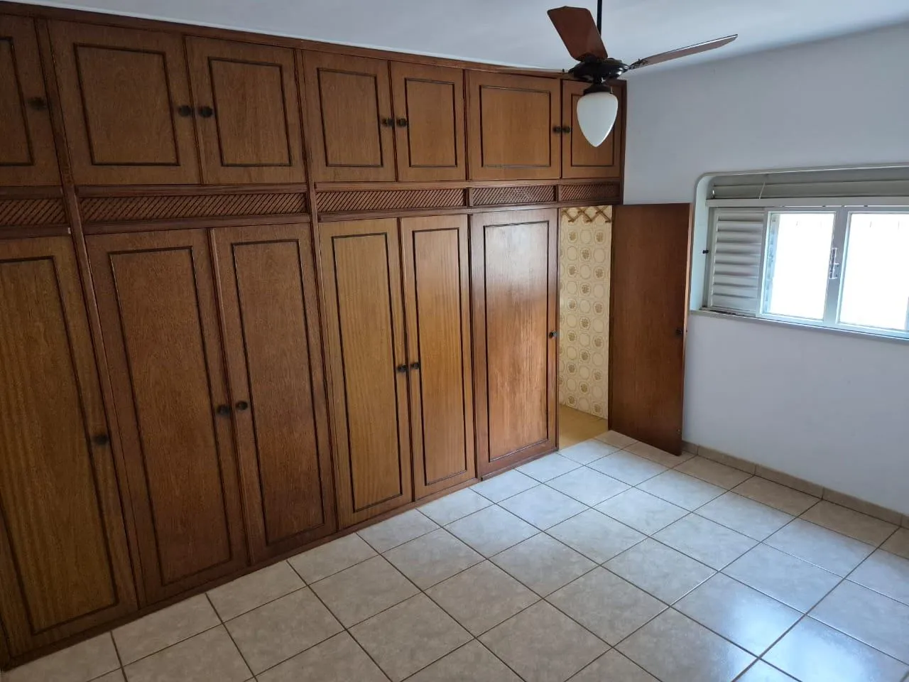 Casa com 3 quartos à venda, 360m² — foto 14 de 17