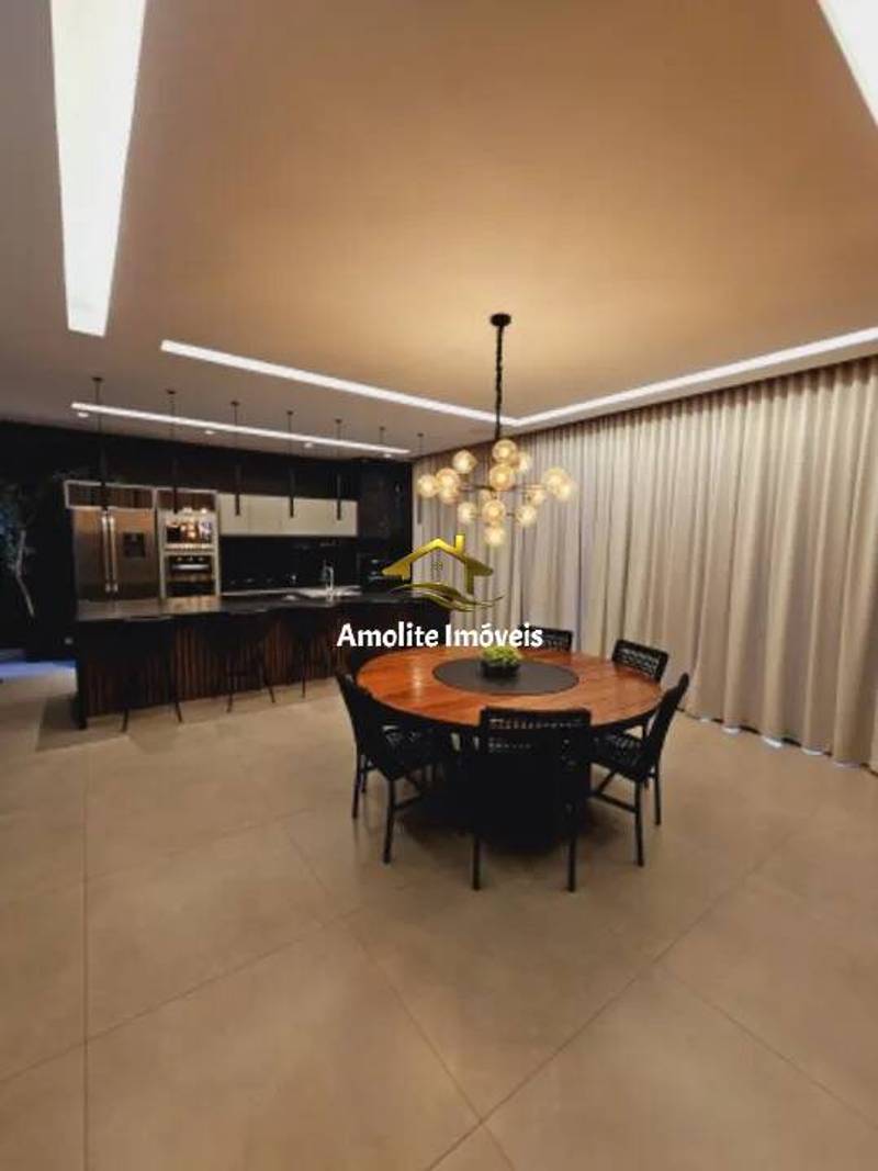 Casa de Condomínio com 3 quartos à venda, 253m² — foto 8 de 12