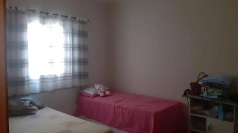 Casa à venda — foto 4 de 10