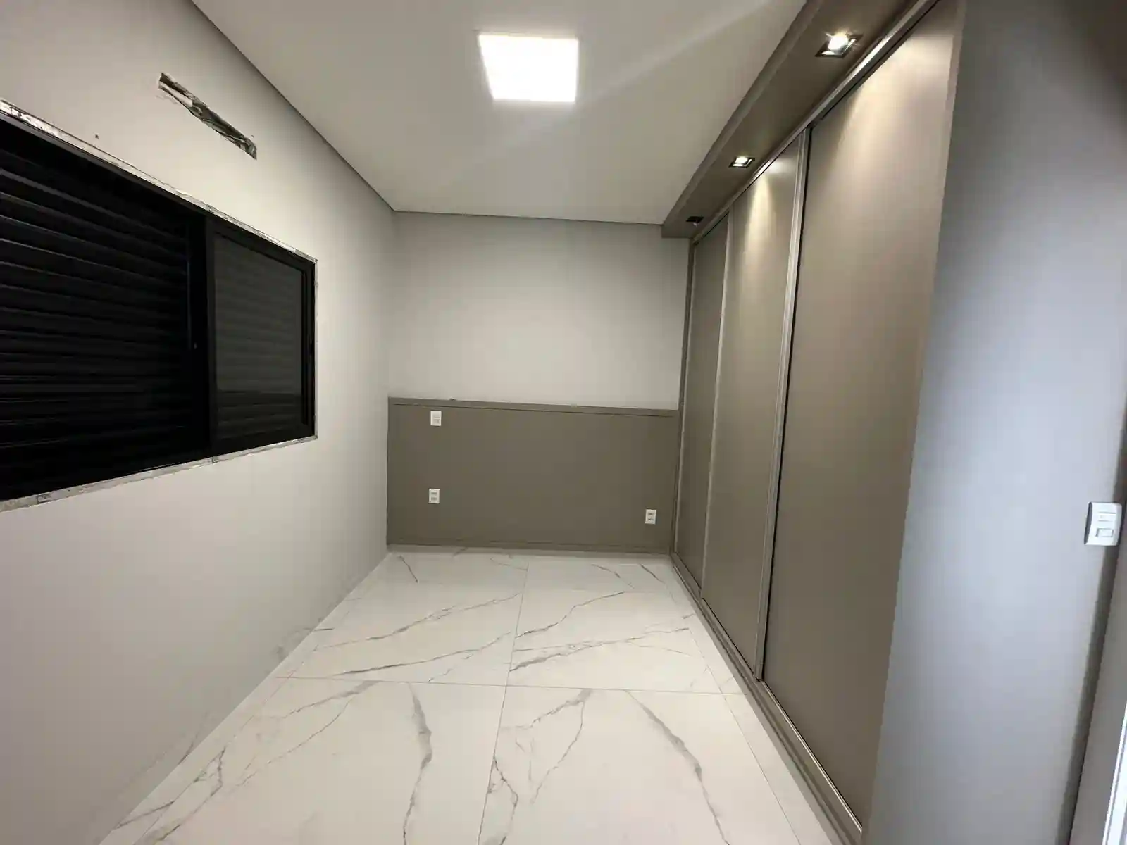 Casa de Condomínio com 3 quartos à venda, 410m² — foto 9 de 25