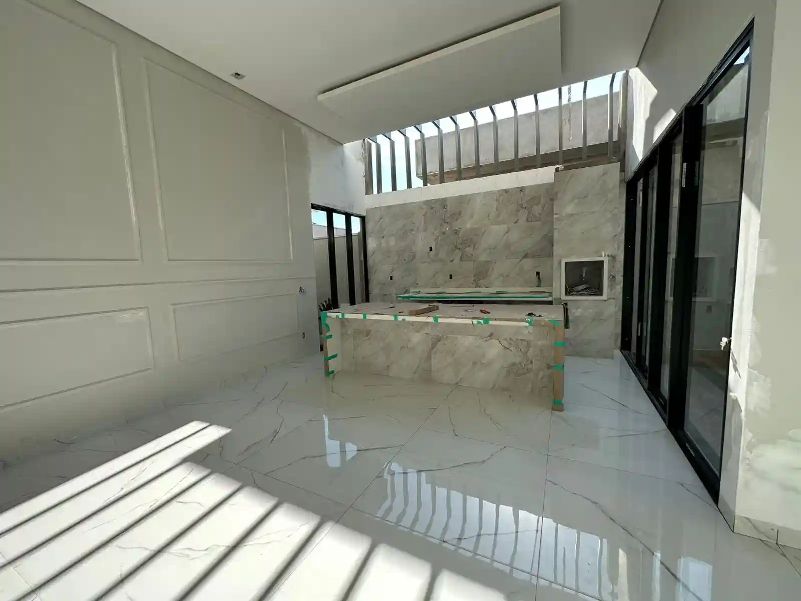 Casa de Condomínio com 3 quartos à venda, 410m² — foto 15 de 25