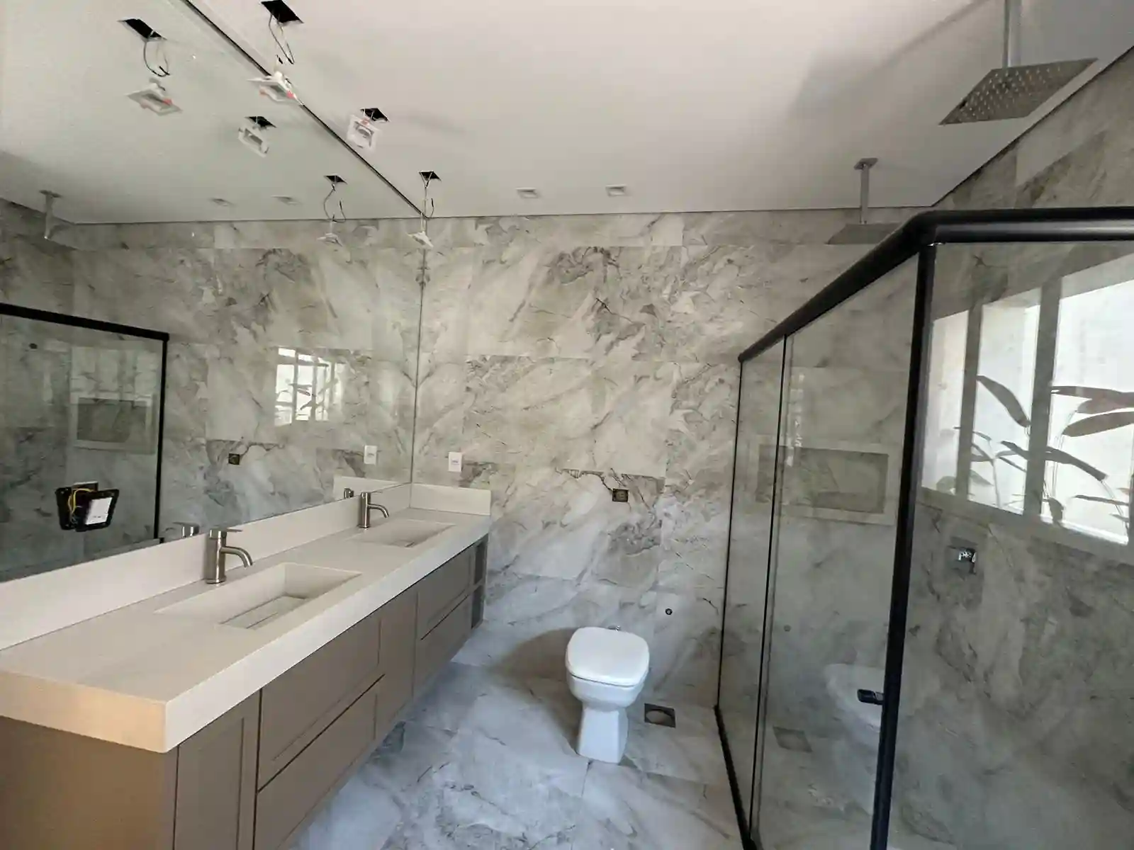 Casa de Condomínio com 3 quartos à venda, 410m² — foto 4 de 25