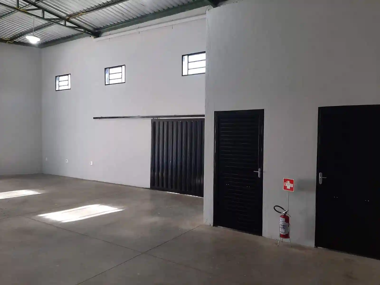 Loja / Salão / Ponto Comercial  para aluguel, 120m² — foto 5 de 8