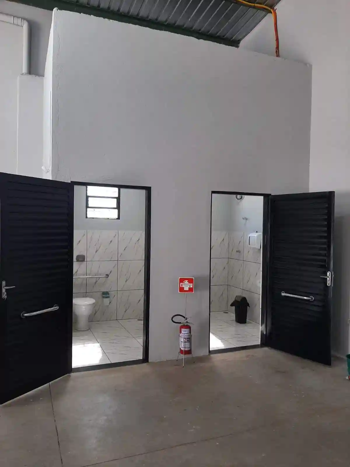 Loja / Salão / Ponto Comercial  para aluguel, 120m² — foto 8 de 8