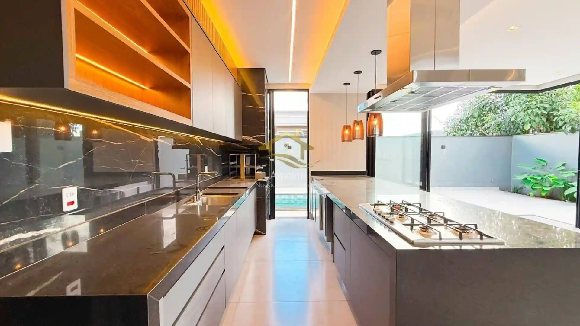 Casa de Condomínio com 3 quartos à venda, 260m² — foto 7 de 29