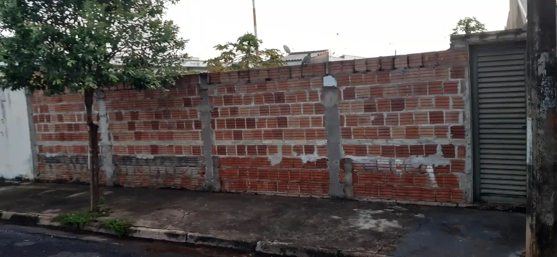 Terreno / Lote / Condomínio  à venda, 200m² — foto 2 de 6