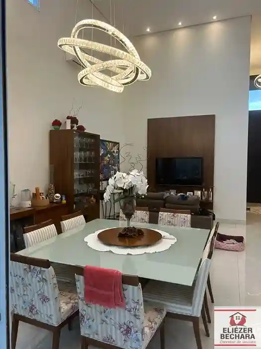 Casa de Condomínio com 3 quartos à venda, 220m² — foto 3 de 16