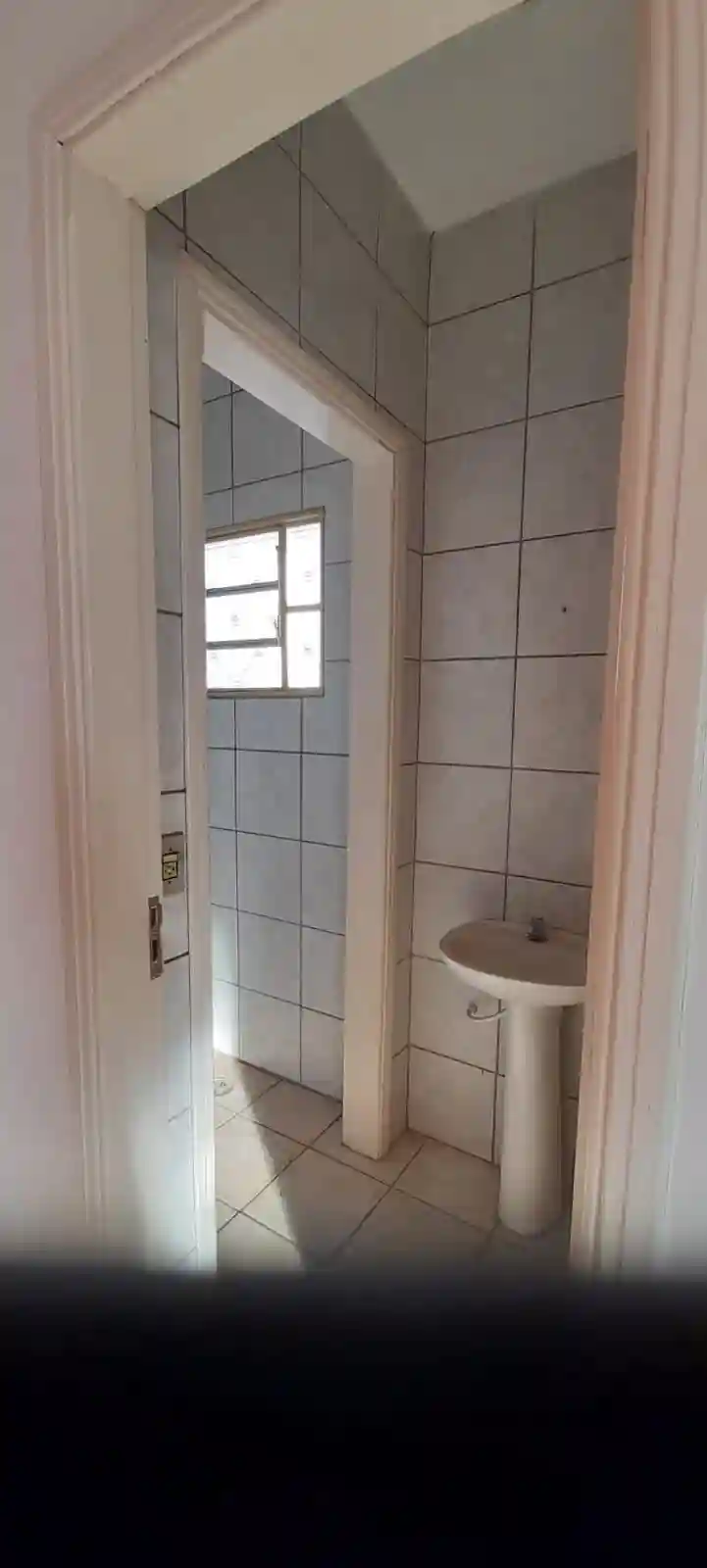 Conjunto Comercial / Sala com 1 quarto para aluguel, 50m² — foto 1 de 2