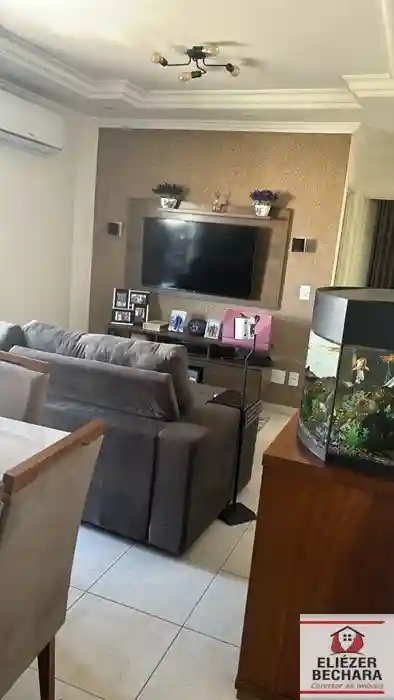 Apartamento com 2 quartos à venda, 70m² — foto 2 de 10
