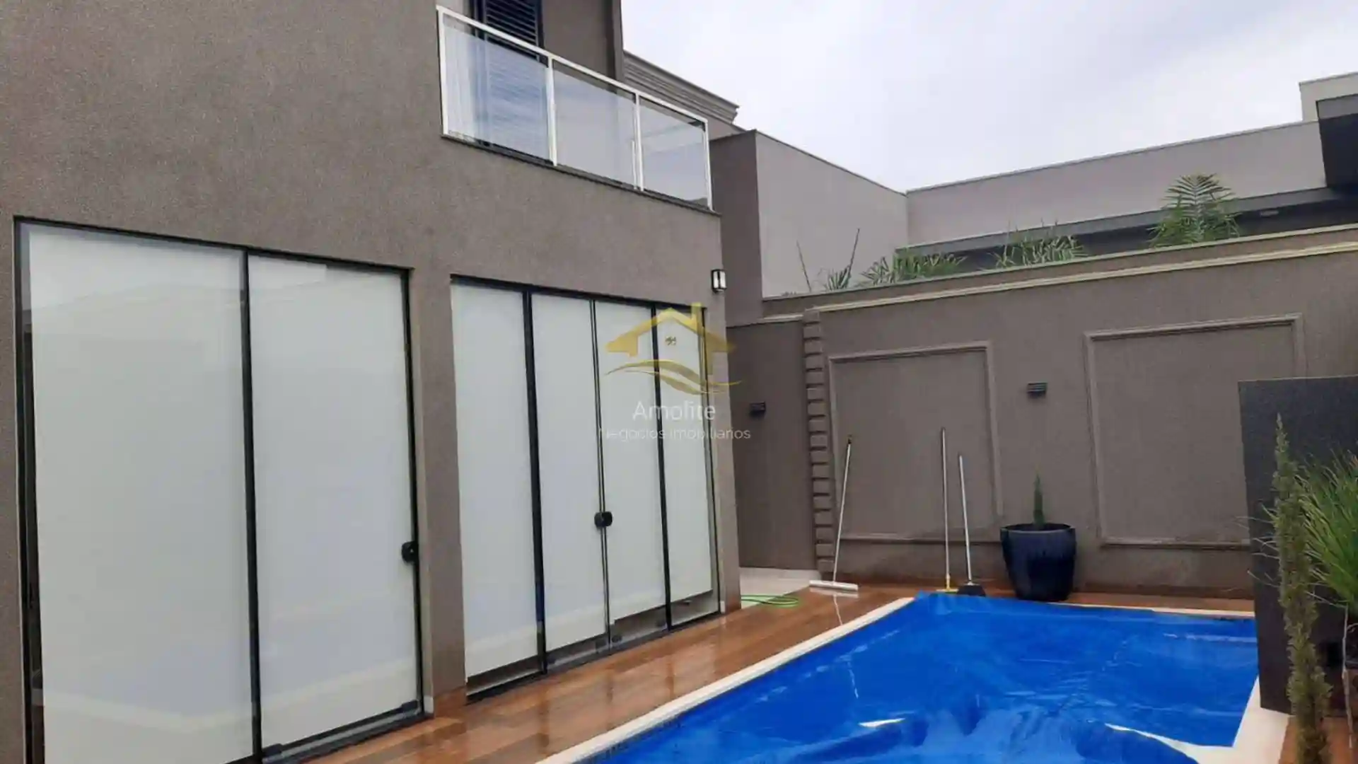 Casa de Condomínio com 3 quartos à venda, 253m² — foto 8 de 29