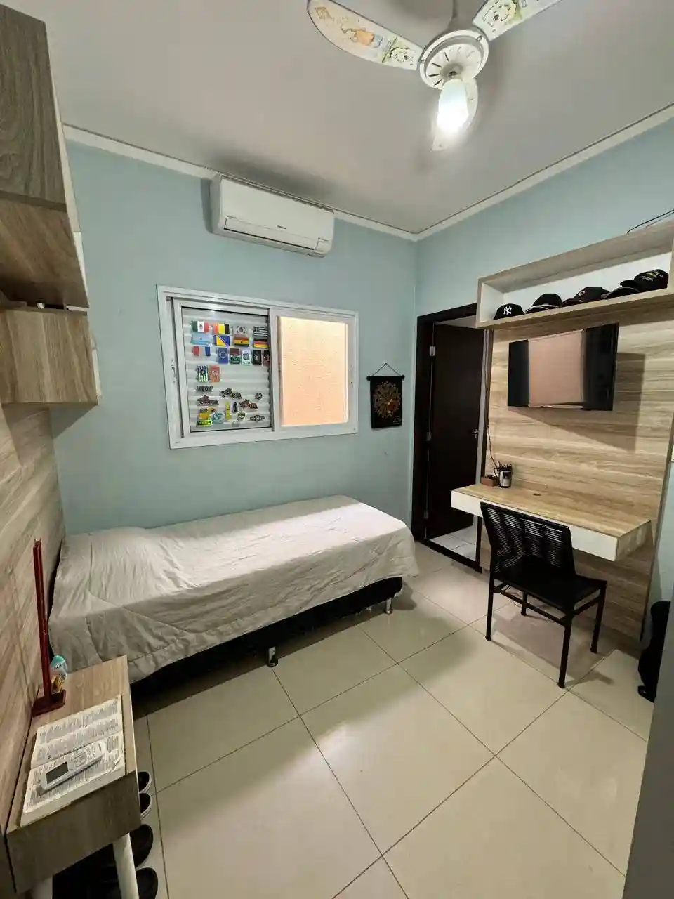 Casa de Condomínio com 3 quartos à venda, 220m² — foto 27 de 36