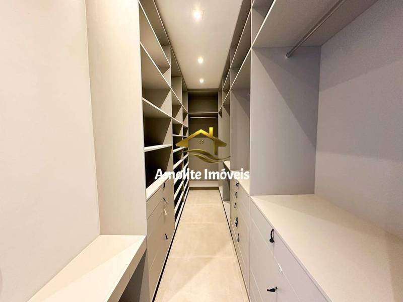 Casa de Condomínio com 4 quartos à venda, 270m² — foto 22 de 26