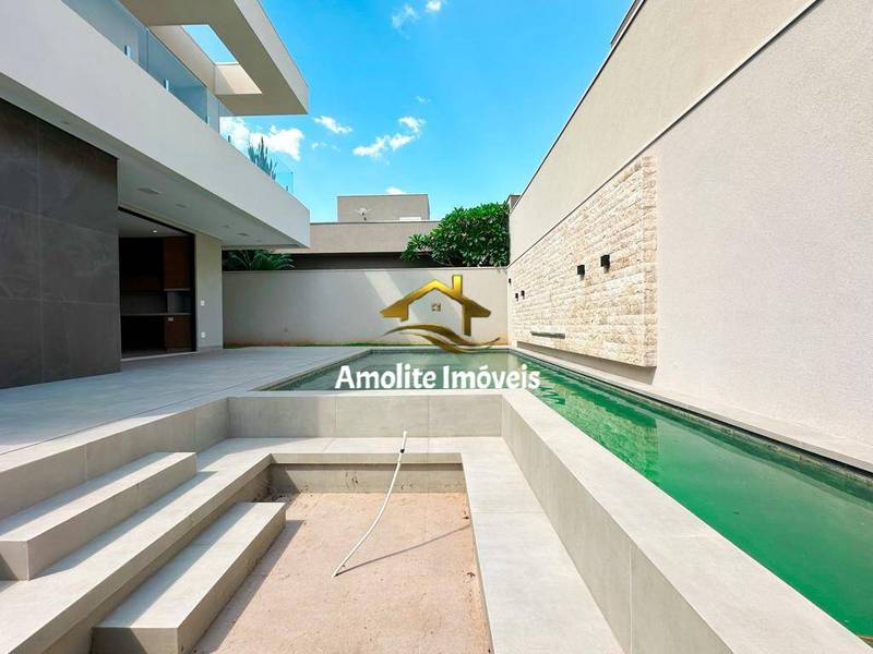 Casa de Condomínio com 4 quartos à venda, 270m² — foto 4 de 26