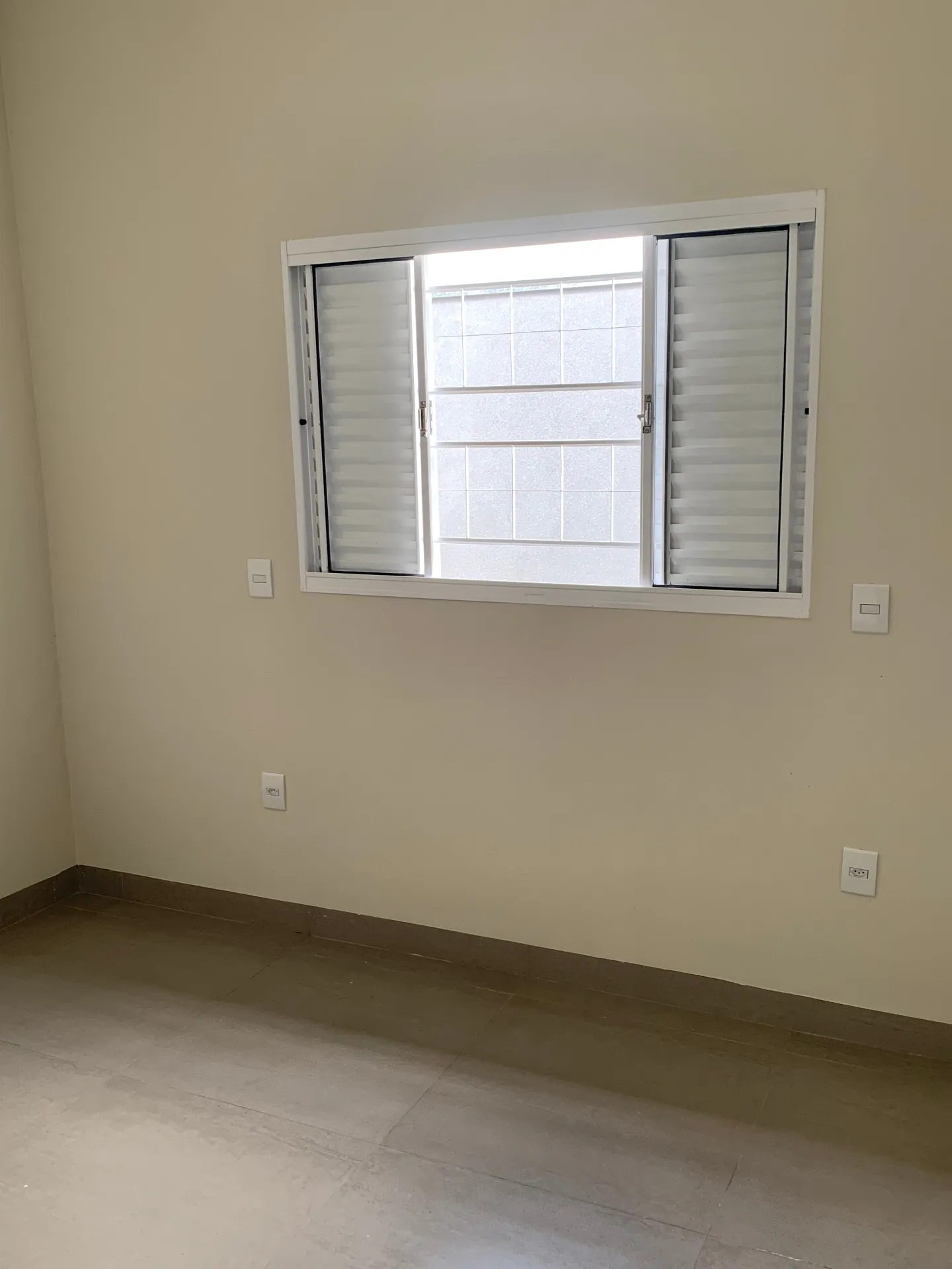 Casa com 3 quartos à venda, 200m² — foto 27 de 30