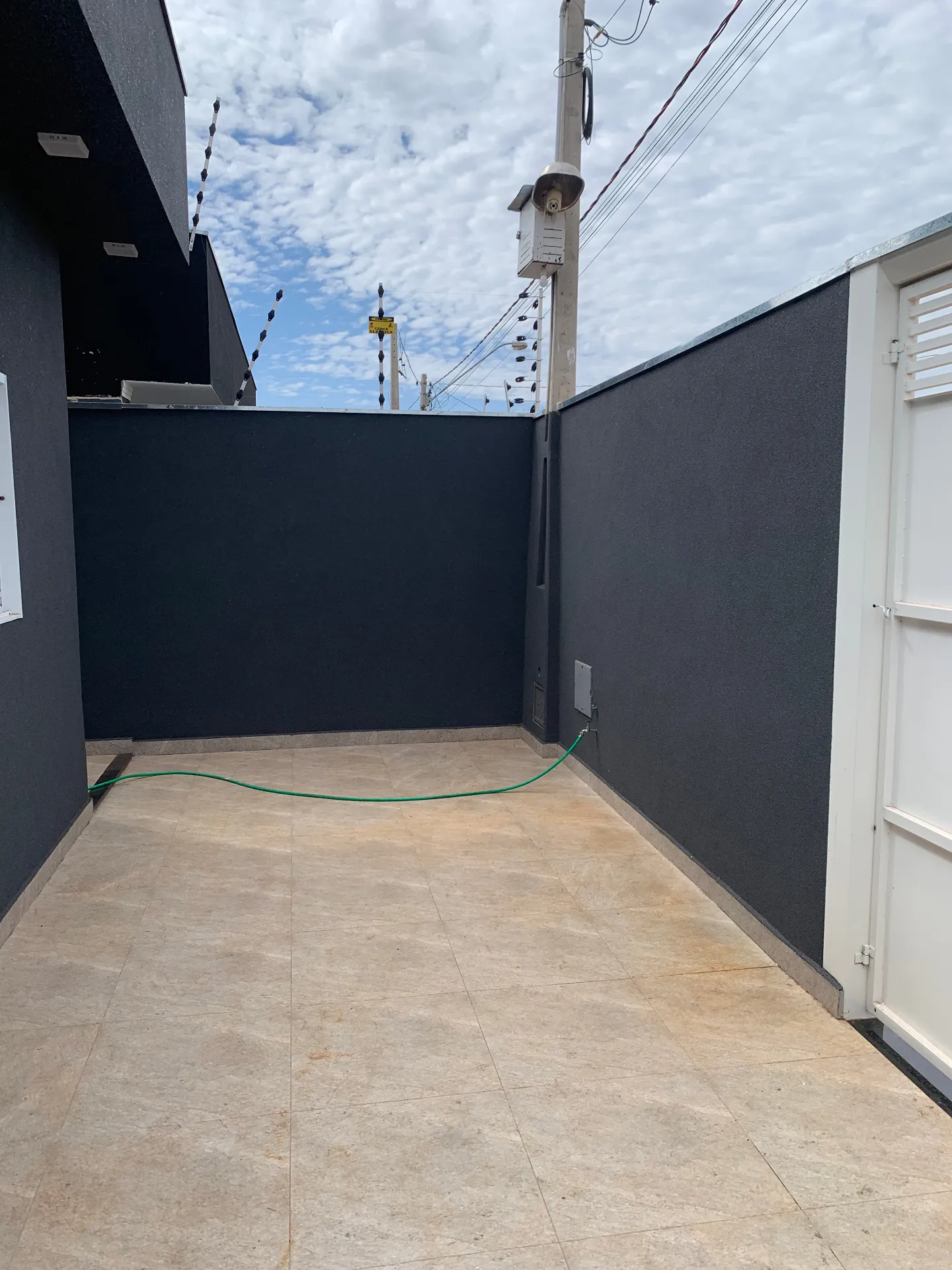 Casa com 3 quartos à venda, 200m² — foto 3 de 30