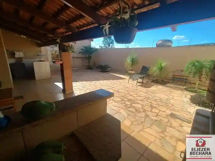 Casa com 3 quartos à venda, 190m² — foto 7 de 37